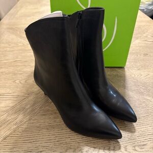 Sam Edelman Usha Black Leather Bootie Heel Size 8.5